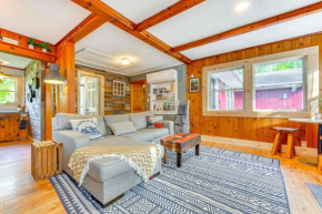 Pet-Friendly Wilmington Retreat with Hot Tub!